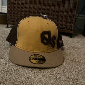 Nwt quicksilver x new era 59fifty will never work hat size 7 1/2 brown/yellow